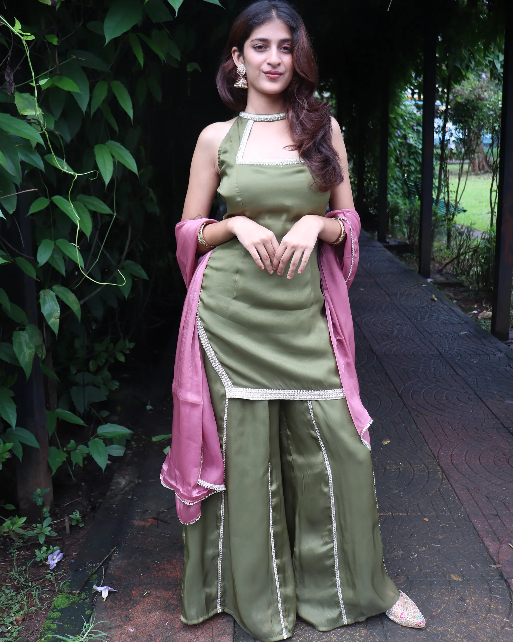 Aaira Kundan Organza Set
