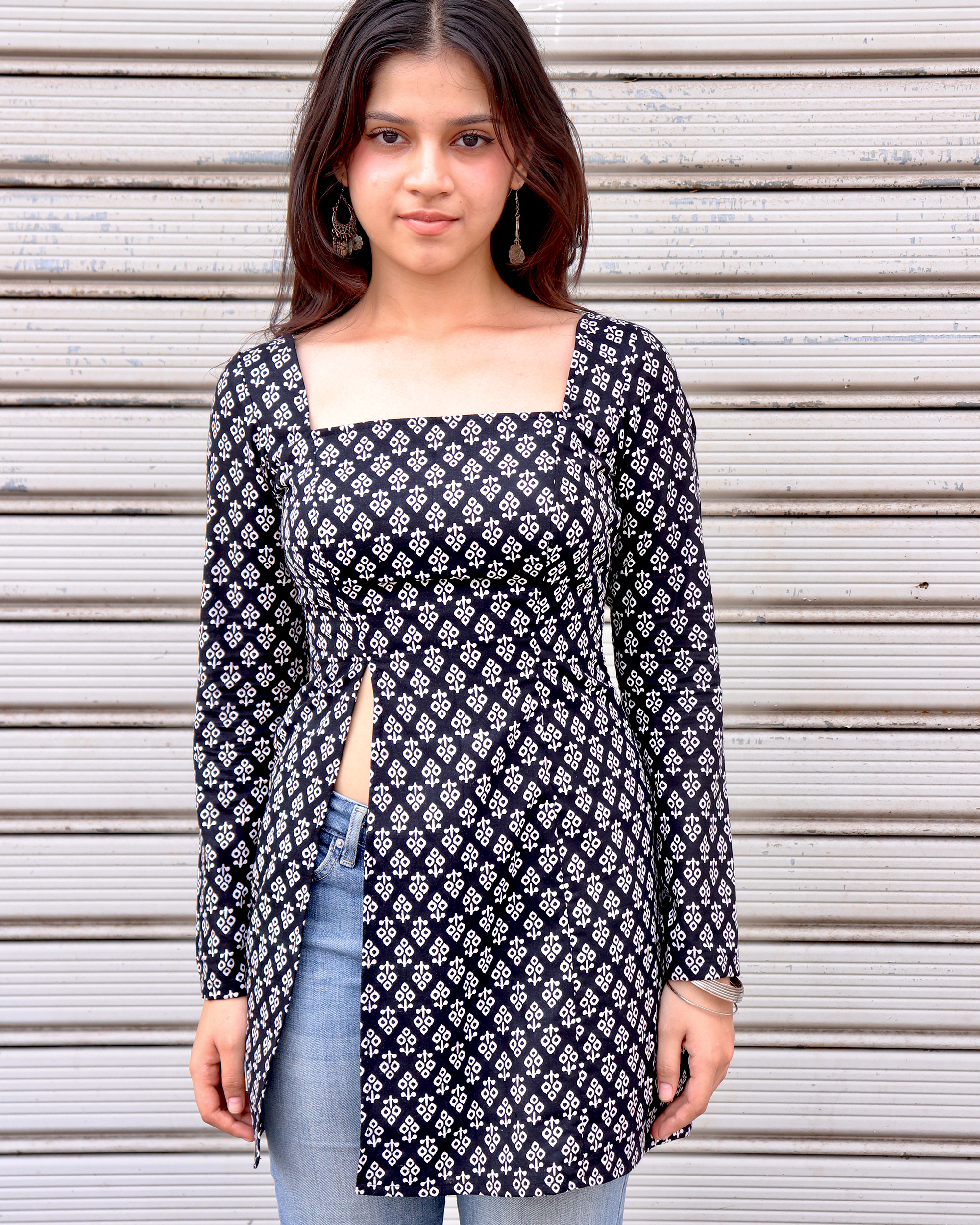 Jhilmil 2.0 – Open Back & Front Slit Kurti