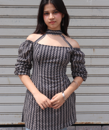 Meher 2.0 – On/Off Shoulder Corset Back Kurti